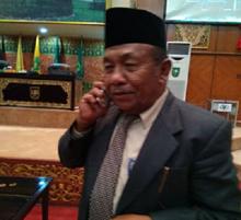 Usai prosesi tepung Tawar, Kini wagubri mulai Konsentrasi jalankan Tugas